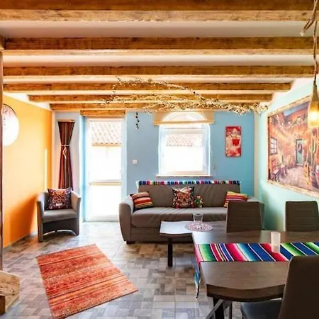 Comfortable Mexican-style *